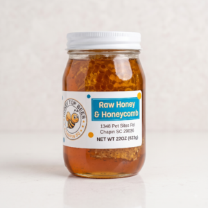 22oz Jar of Comb Honey - Honey with a chunk of comb!